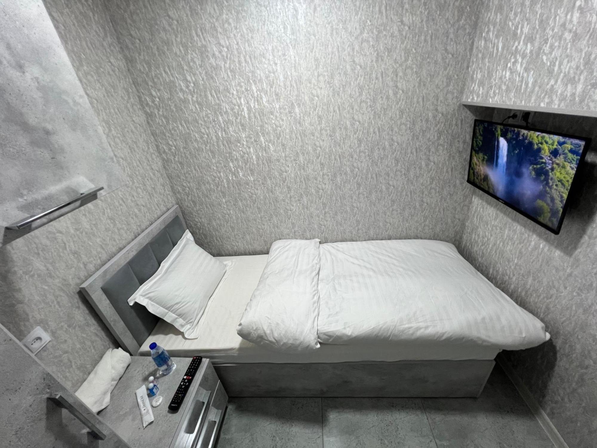 Revel Hotel Tashkent Luaran gambar